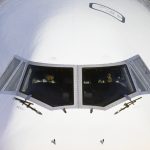 Cockpit-Fenster einer Boeing 747 B der Swissair