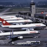 Vier verschiedene Swissair-Jumbo Boeing 747-357 und McDonnell Do